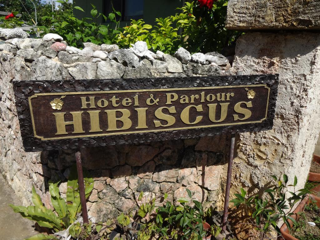 Hotel Hibiscus Miyakojima  Exterior foto
